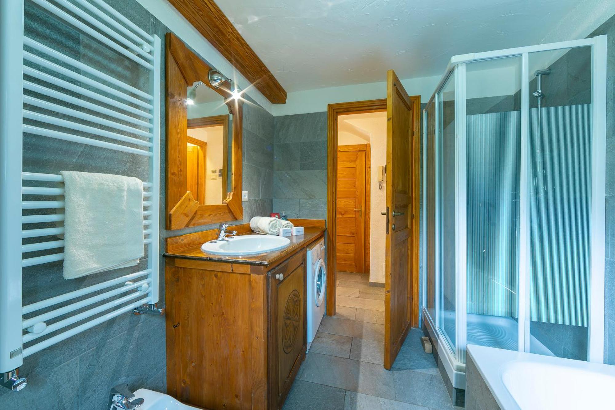 Miramonti 21 Ski In - Ski Out - Happy Rentals Oulx المظهر الخارجي الصورة